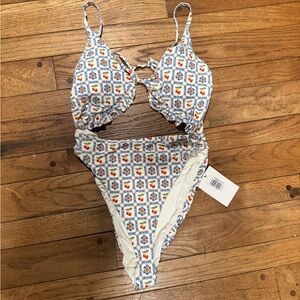 Dippin’ Daisys Cutout One-Piece Swimsuit | Size Large | NWT 🌞🍒